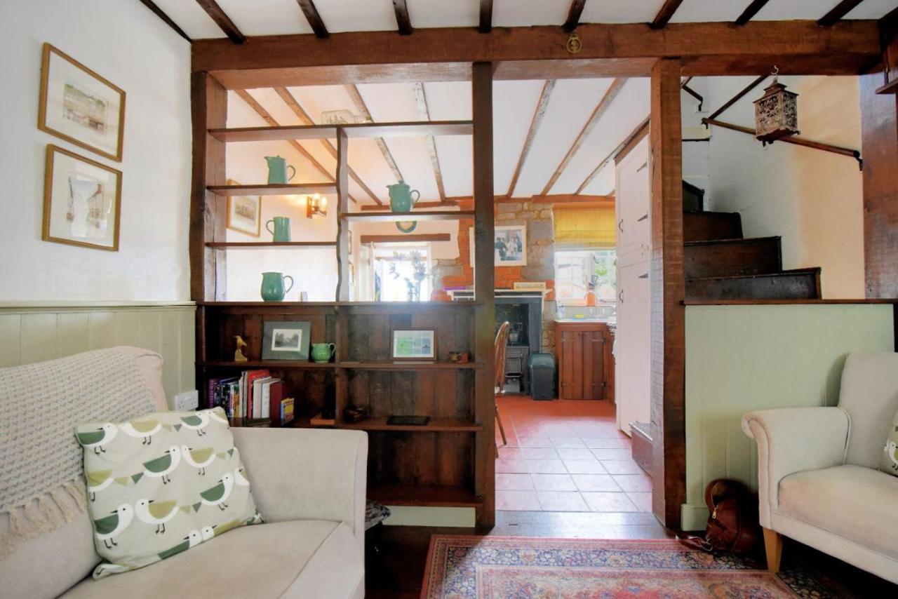 Lavender Cottage Лайм Риджис Екстериор снимка
