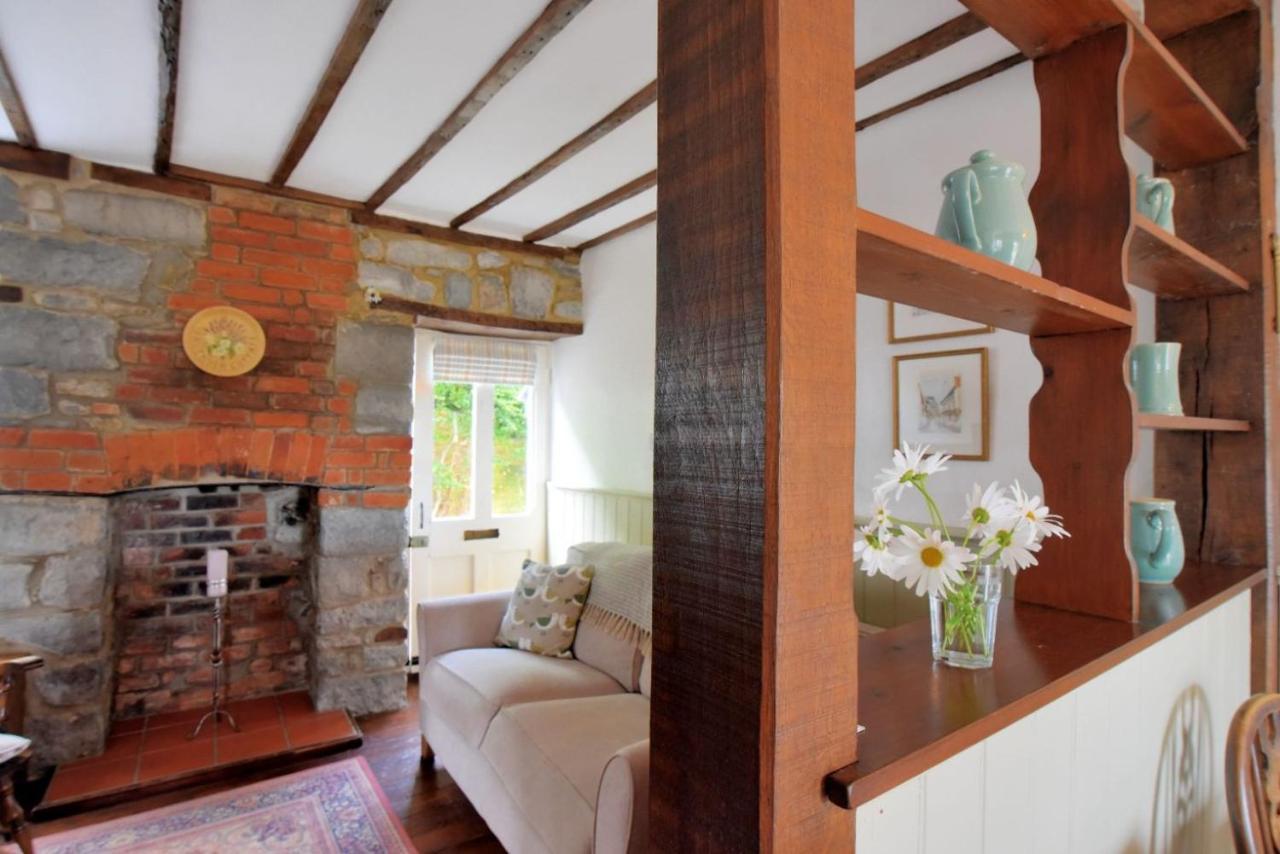 Lavender Cottage Лайм Риджис Екстериор снимка