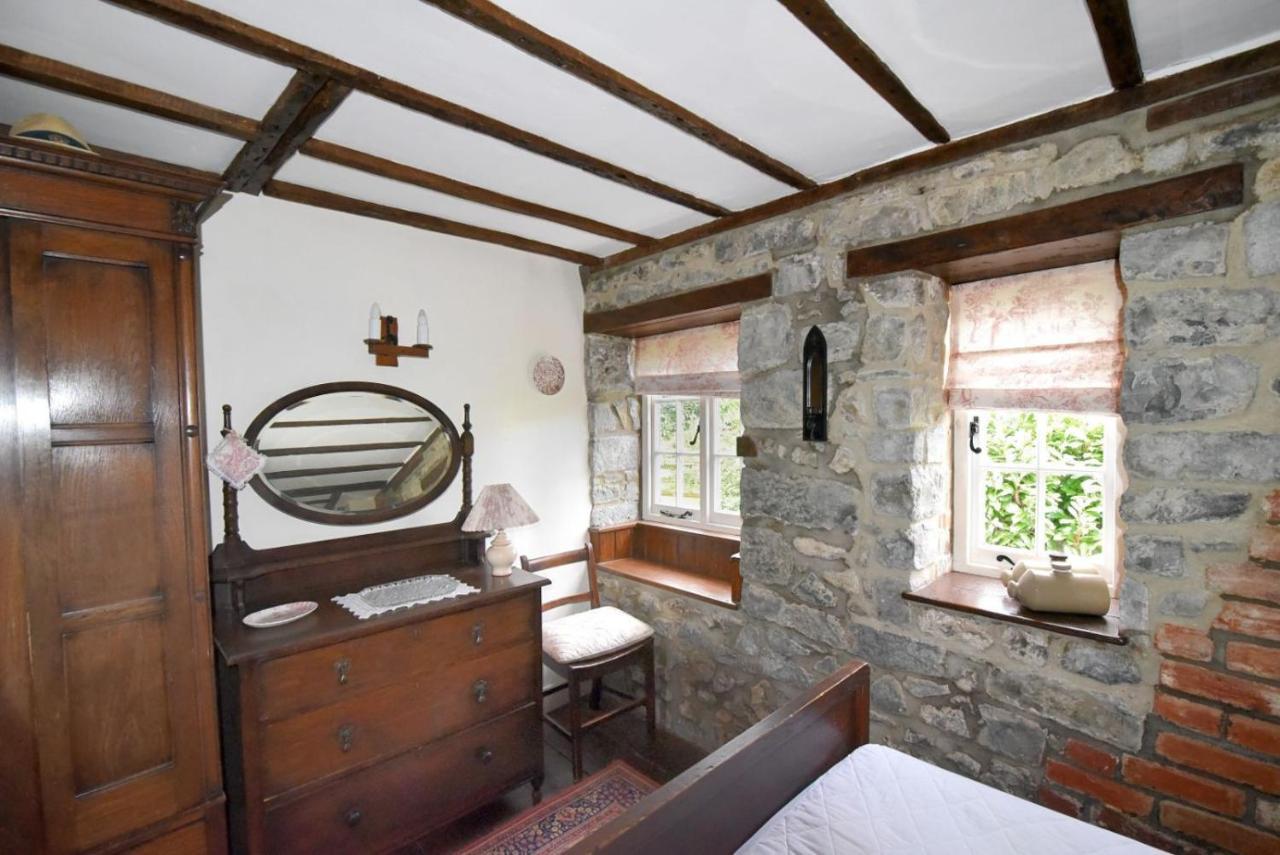 Lavender Cottage Лайм Риджис Екстериор снимка